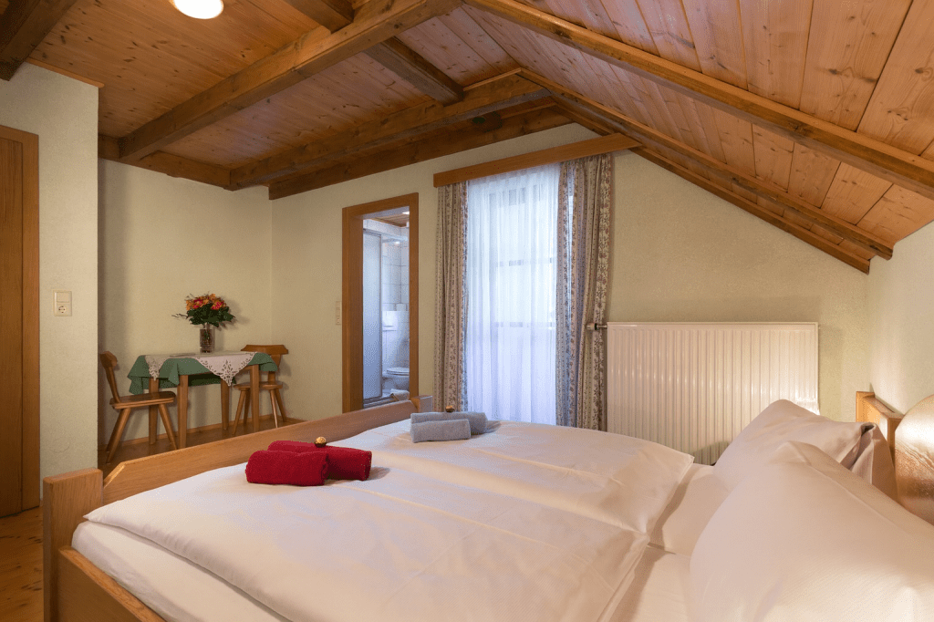 Doppelzimmer mit Balkon